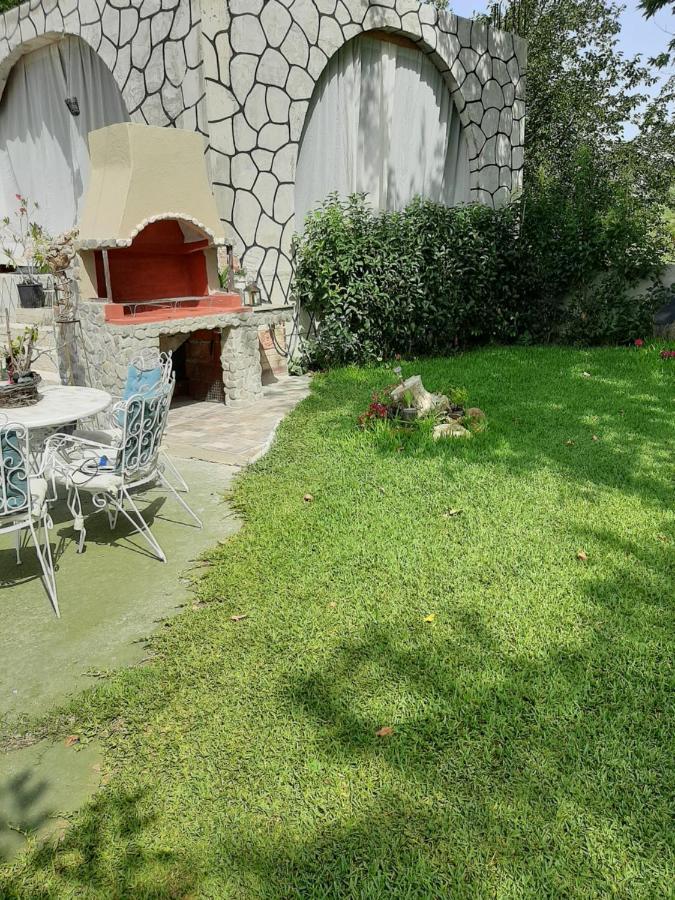 Vintage Home Нікіті Екстер'єр фото